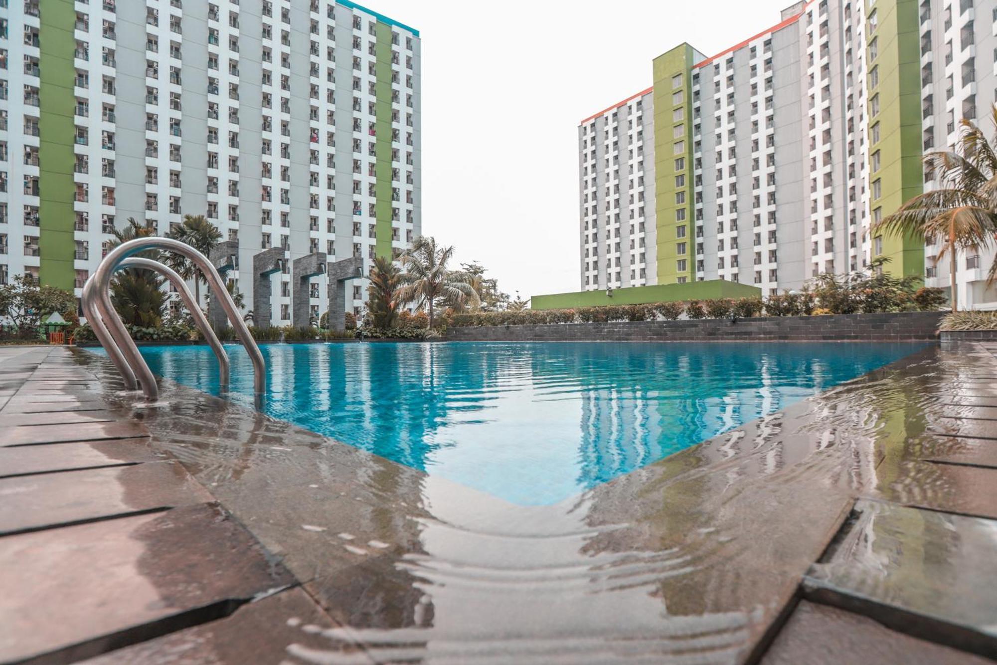 Oyo Asia Rooms @ Green Lake View Ciputat Tangerang Exterior photo